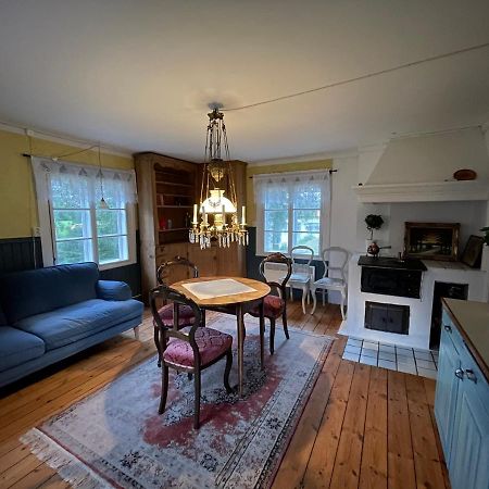 Dalastuga Med Tillgang Till Badplats Лександ Экстерьер фото